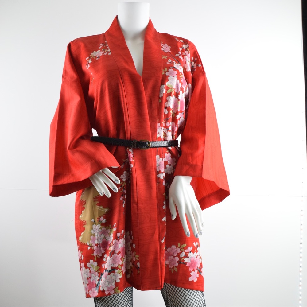 Vintage Women Size OSFM Red/ Floral Kimono Robe